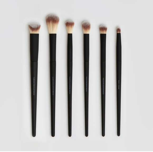 Lithe makeup brushes - Picture 2 of 3